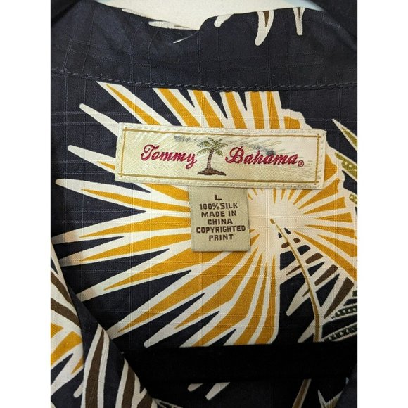Tommy Bahama Shirt Mens Large Black Short Sleeve Hawaiian Silk Palm Trees - Picture 2 of 3